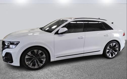 2025 Audi Q8 55 Premium Plus