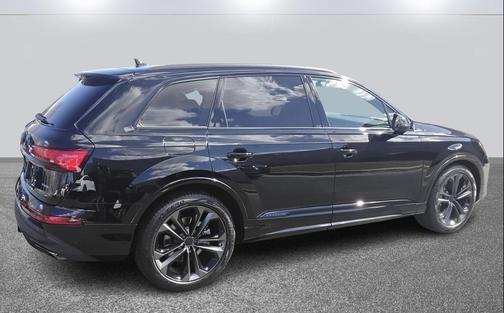 2026 Audi Q7 55 Premium Plus