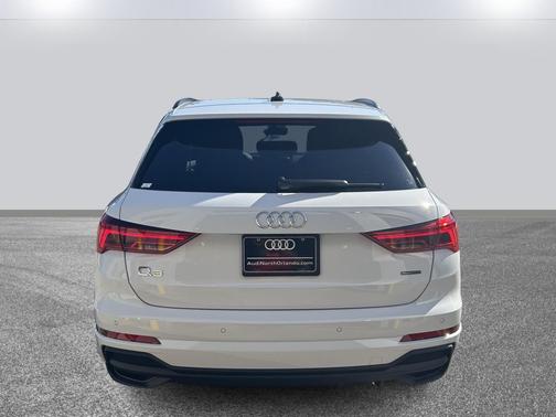 2025 Audi Q3 Premium 45 TFSI S line quattro Tiptronic