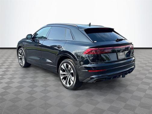 Mythos Black Metallic 2026 Audi Q8 55 Premium Plus