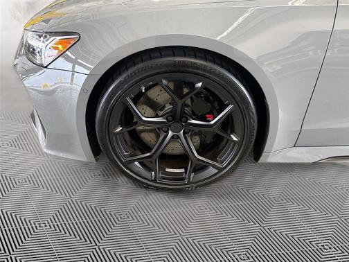 Nardo Gray 2026 Audi RS 7 4.0T Performance