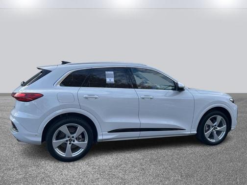 2025 Audi Q5 Prestige TFSI quattro S tronic