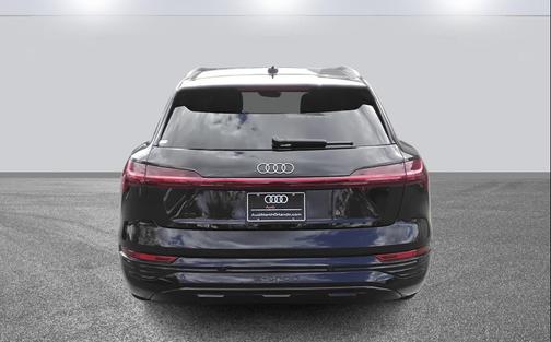 2024 Audi Q8 e-tron Premium