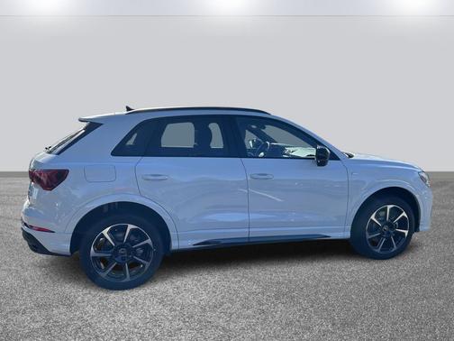 2025 Audi Q3 45 S line Premium Plus