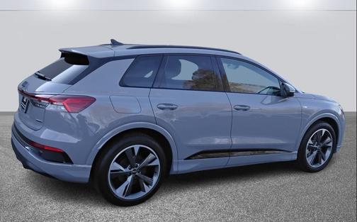 2024 Audi Q4 e-tron Premium Plus 55 quattro
