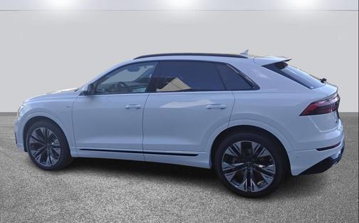 2026 Audi Q8 55 Premium Plus