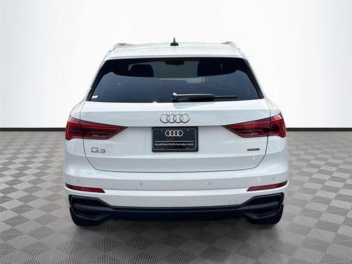 Arkona White 2025 Audi Q3 Premium 45 TFSI S line quattro Tiptronic