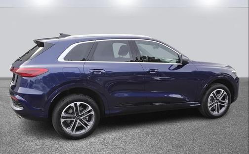 2025 Audi Q5 Premium TFSI quattro S tronic