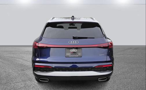2025 Audi Q5 Premium TFSI quattro S tronic