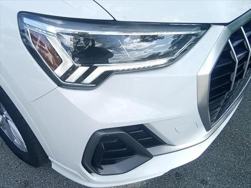 2024 Audi Q3 Premium 45 TFSI S line quattro Tiptronic