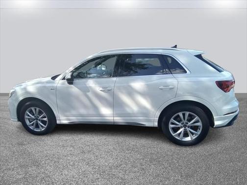 2024 Audi Q3 Premium 45 TFSI S line quattro Tiptronic