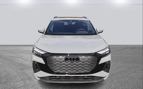 2025 Audi Q4 e-tron Premium 45 RWD