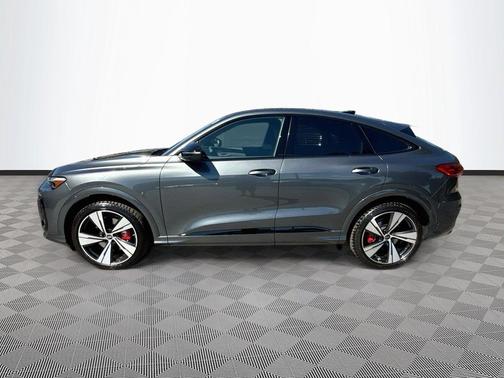 Daytona Gray Pearl Effect 2026 Audi SQ5 3.0T Premium Plus