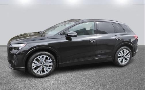 2025 Audi Q4 e-tron Premium 45 RWD