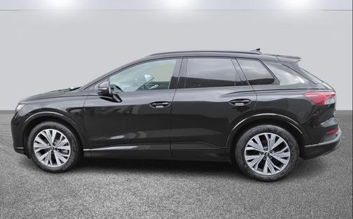 2025 Audi Q4 e-tron Premium 45 RWD