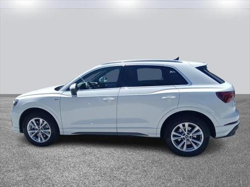 2024 Audi Q3 45 S line Premium Plus