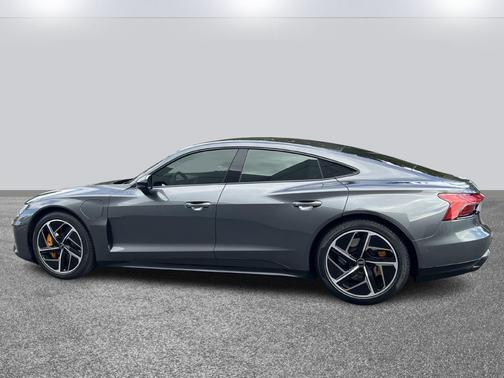 2023 Audi RS e-tron GT quattro