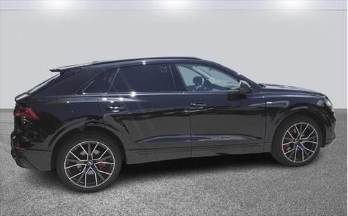 2023 Audi Q8 55 Premium Plus