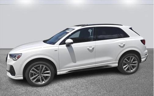 2025 Audi Q3 Premium 45 TFSI S line quattro Tiptronic