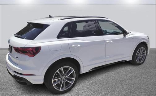 2025 Audi Q3 Premium 45 TFSI S line quattro Tiptronic
