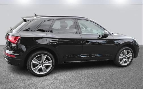 2025 Audi Q5 45 S line Premium