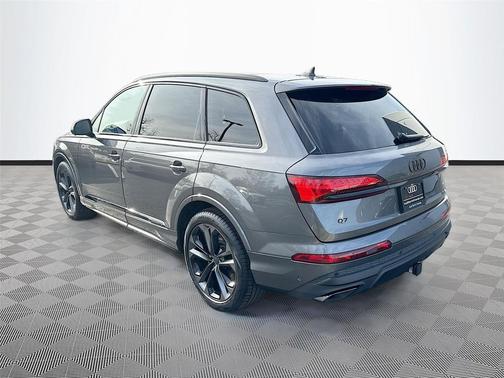 2026 Audi Q7 55 Premium Plus