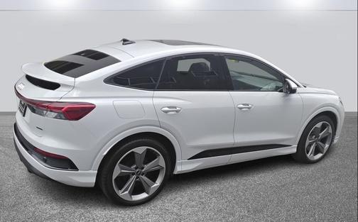 2025 Audi Q4 e-tron Sportback Premium Plus 55 quattro