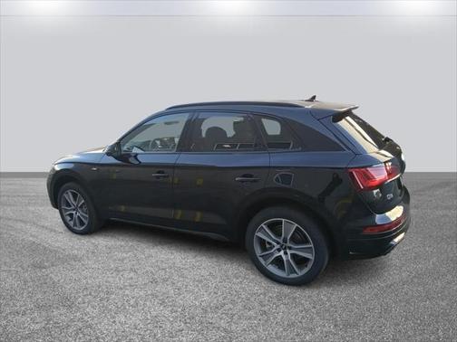 2025 Audi Q5 45 S line Premium