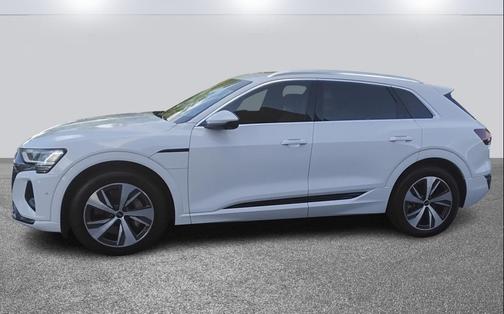 2024 Audi Q8 e-tron Premium Plus