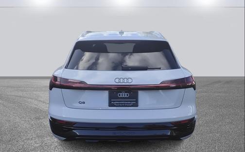 2024 Audi Q8 e-tron Premium Plus