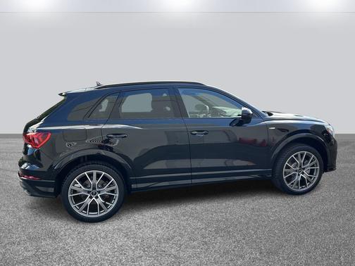 2025 Audi Q3 45 S line Premium Plus