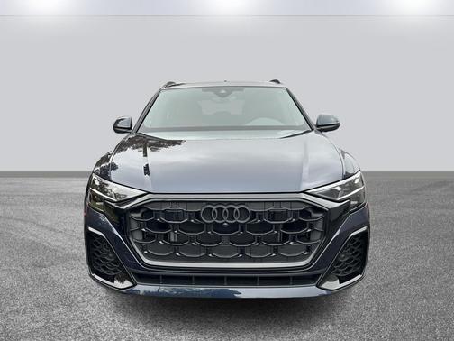 2025 Audi Q8 55 Premium Plus