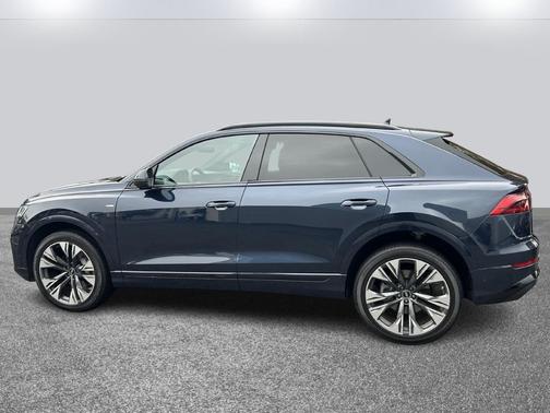2025 Audi Q8 55 Premium Plus