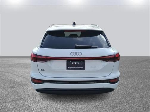 2025 Audi Q6 e-tron Premium Plus