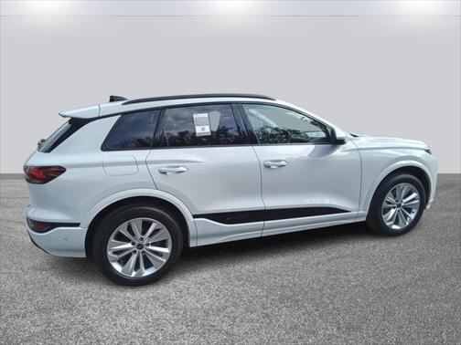 2025 Audi Q6 e-tron Premium Plus