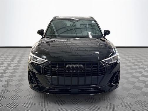 Mythos Black Metallic 2025 Audi Q3 Premium 45 TFSI S line quattro Tiptronic