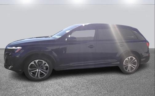 2025 Audi Q7 45 Premium Plus