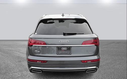 2023 Audi Q5 45 S line Premium