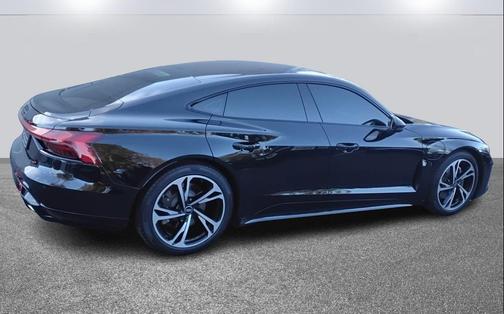 2023 Audi e-tron GT Premium Plus quattro