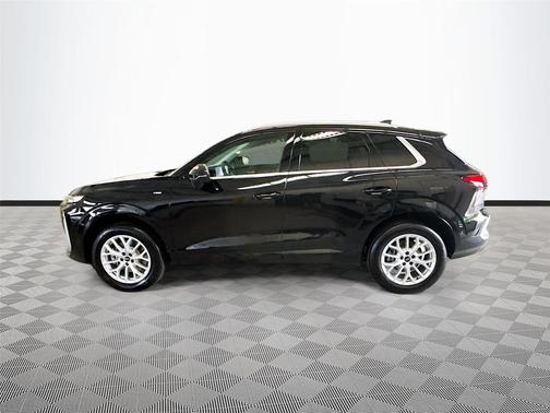 Mythos Black Metallic 2026 Audi Q3 TFSI quattro S tronic