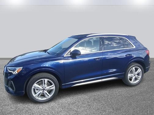 2024 Audi Q3 Premium 45 TFSI S line quattro Tiptronic