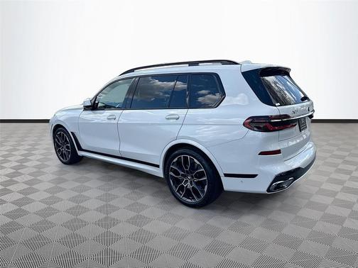 2024 BMW X7 xDrive40i