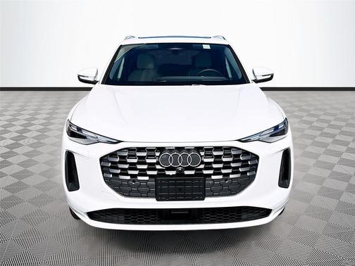 Arkona White 2026 Audi Q5 Premium TFSI quattro S tronic