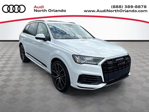 Glacier White Metallic 2023 Audi Q7 55 Prestige