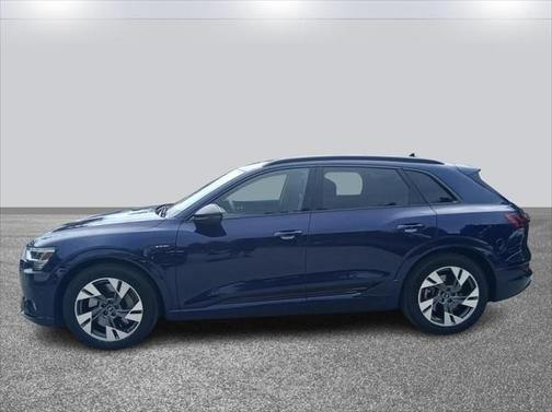 2022 Audi e-tron Premium