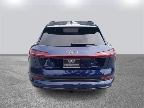 2022 Audi e-tron Premium