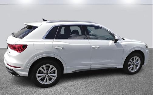 2024 Audi Q3 45 S line Premium Plus