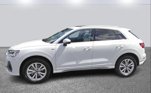 2024 Audi Q3 45 S line Premium Plus