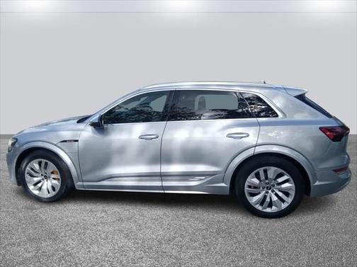 2022 Audi e-tron S Premium Plus