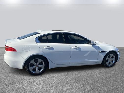 2018 Jaguar XE 25t